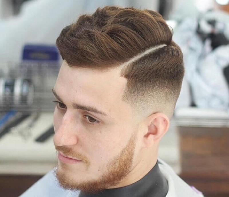 Kiểu tóc Undercut uốn xoăn nhẹ